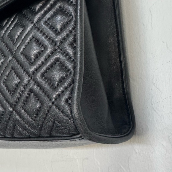 Tory Burch Fleming Convertible Shoulder Bag - Picture 3 of 16